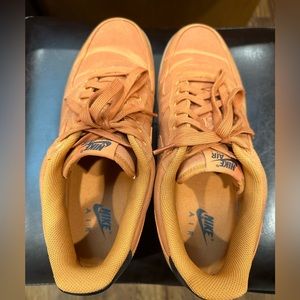 Nike Air Force 1 07 LV8 Style